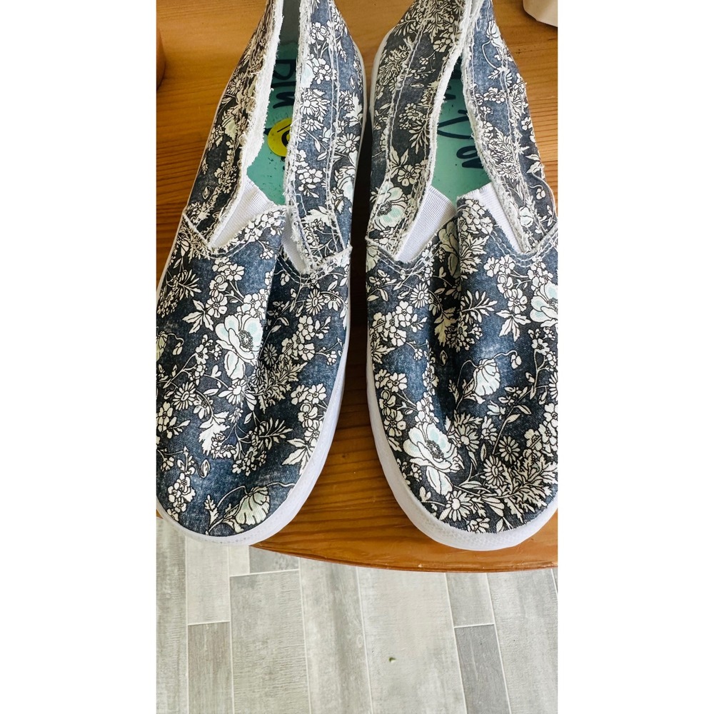 Blu D'Or Malibu Floral Slip On Sneakers Blue White Distressed Size 9 - Picture 4 of 8